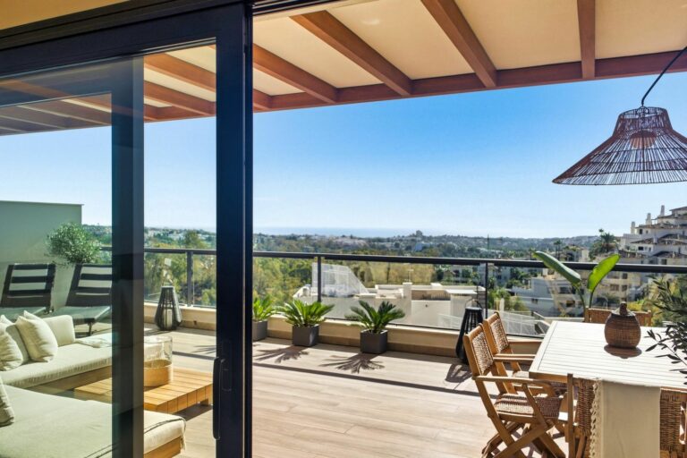 df2c175655a61c4f62cc17616535c070 - 2