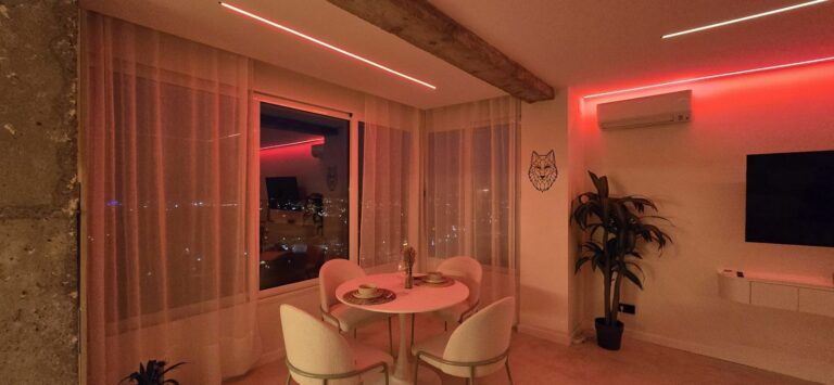 e26a18fb8cf884d0fe4dc2af72c8e83e - 12