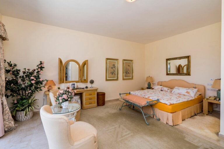 e26c9b3615225d7c816b84b29e22df08 - 16