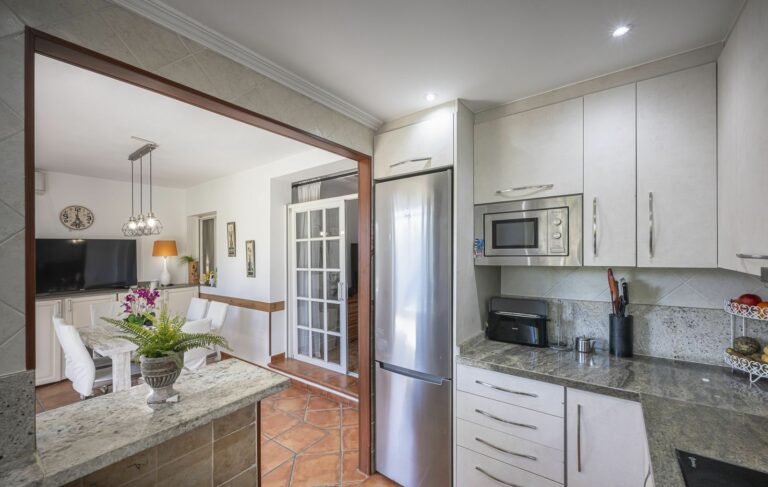 e41386521e8ac3f9a2bcf6771bb29840 - 13