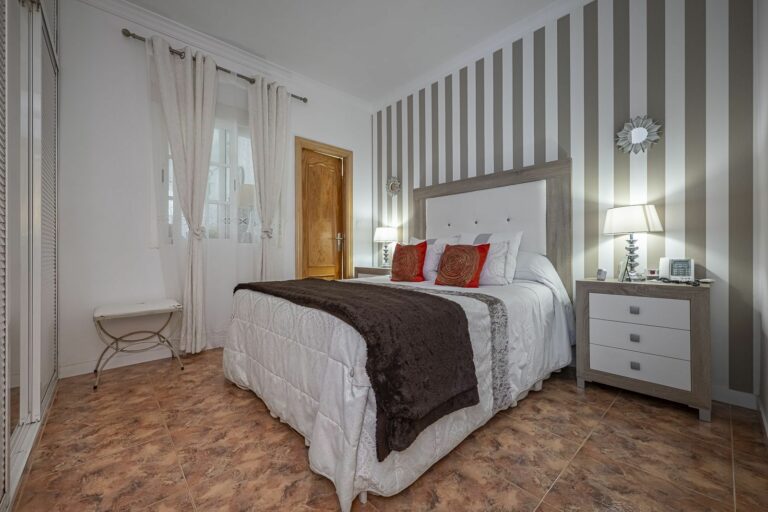 e41386521e8ac3f9a2bcf6771bb29840 - 16