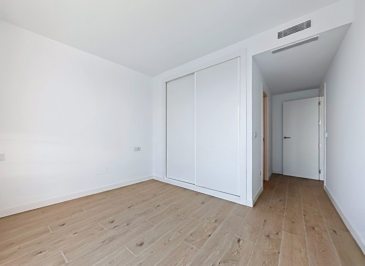 e731466ce79a480412a0791b9c72653e - 12