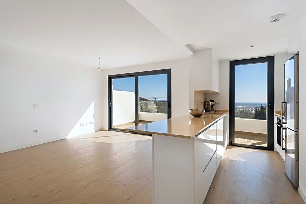 e731466ce79a480412a0791b9c72653e - 5