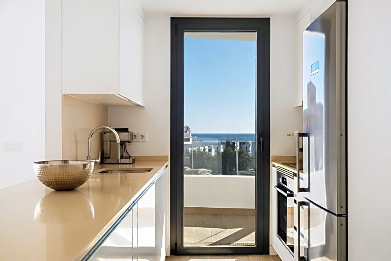 e731466ce79a480412a0791b9c72653e - 6