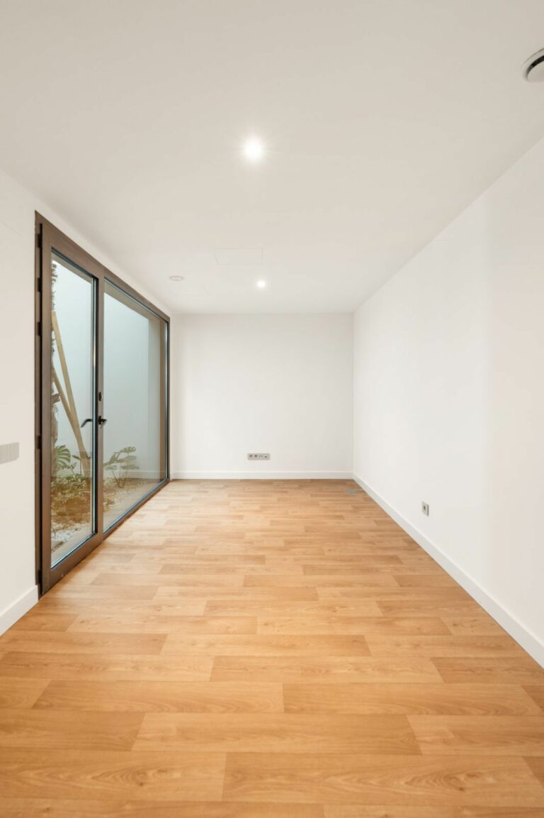 e736f4b099ba1cc928aa4f26da1f9b18 - 14