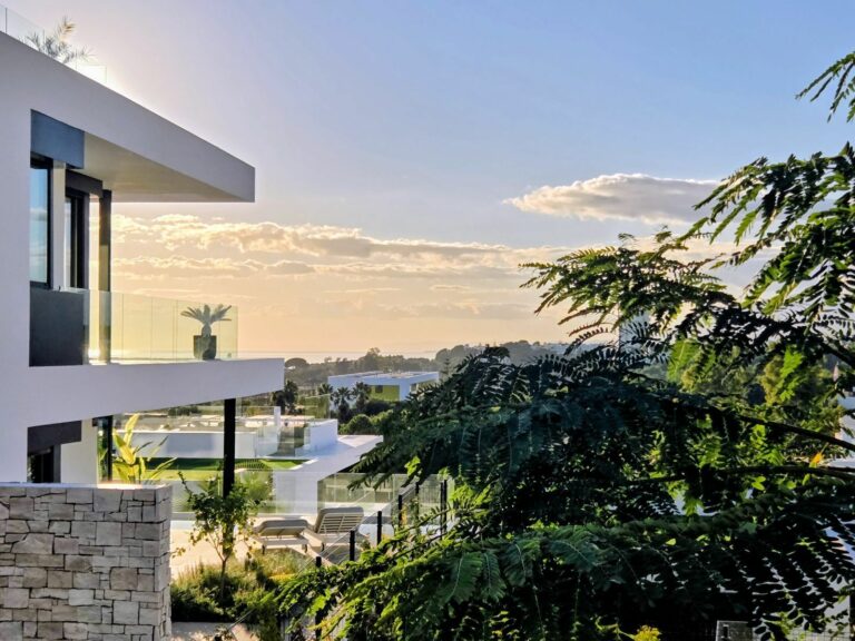 e736f4b099ba1cc928aa4f26da1f9b18 - 5