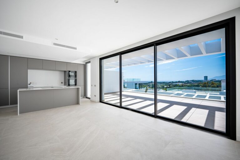 e8ac7b97c8c4a539cc2b234cd89cf84d - 12