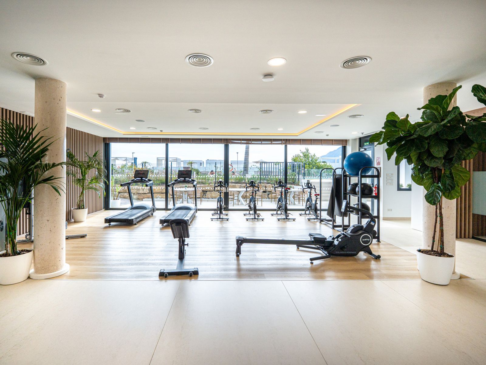 e8ac7b97c8c4a539cc2b234cd89cf84d - 8