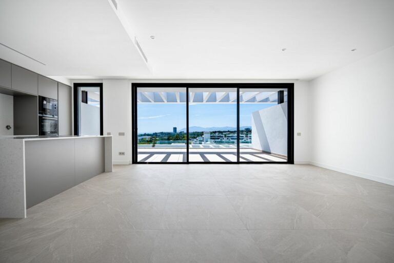 e8ac7b97c8c4a539cc2b234cd89cf84d - 9