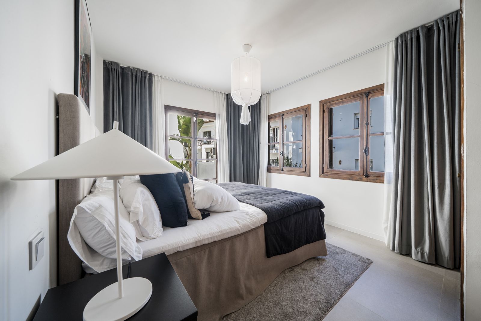 e986679bfd98219ebdcb509359608a5b - 12