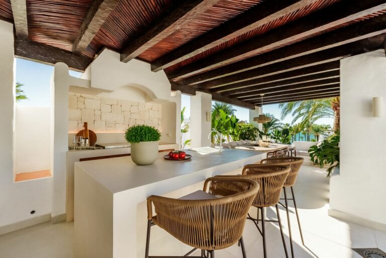 e98f2cf17b752c2f03c4a7867f319288 - 4