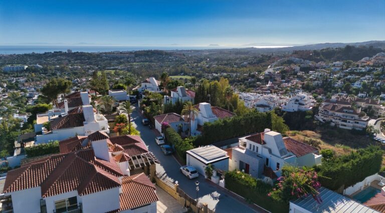 e9b8c30a1777b4b7e2a22b60cd6efb1f - 14