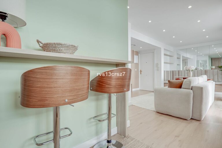 e9c0a38ef8704abc03afa87501930774 - 2