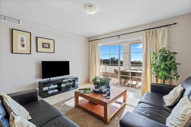 e9e4d225a97ada777776973bdf6567f0 - 12