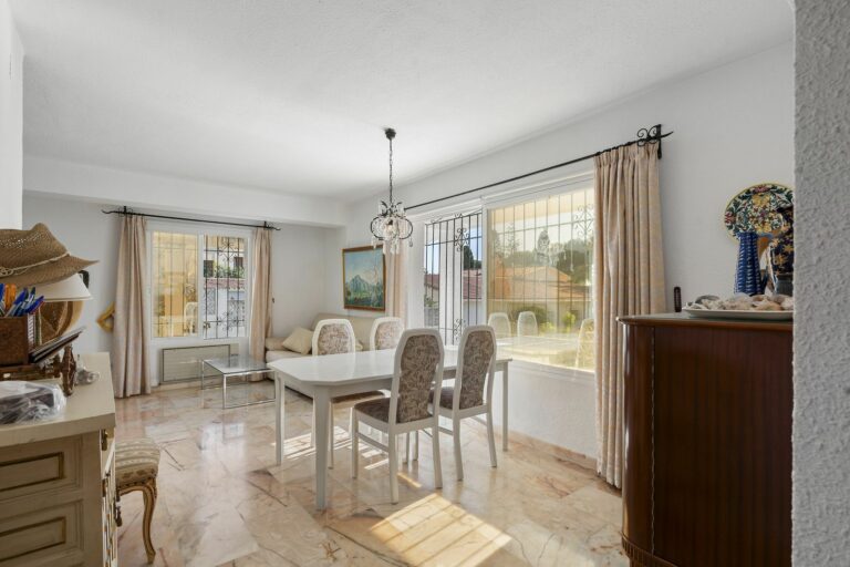 ea81e13c68ae7ca4510a2e074bd9517b - 5