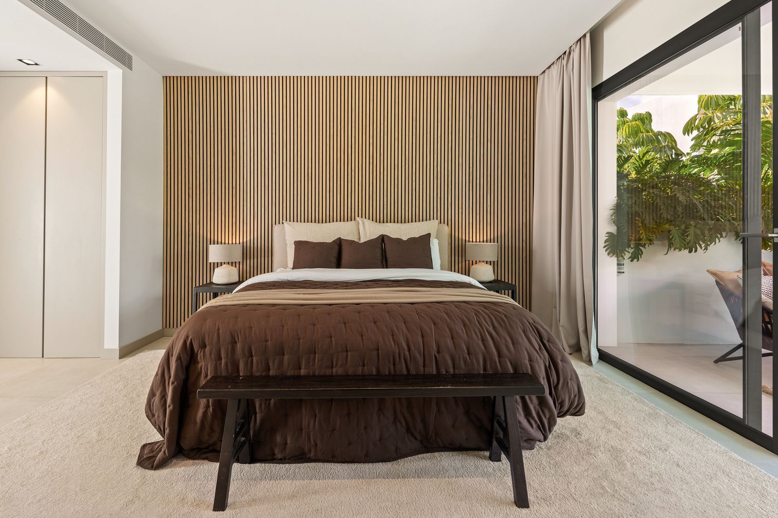 eb07a23a091f0533712c0910c98c316e - 15