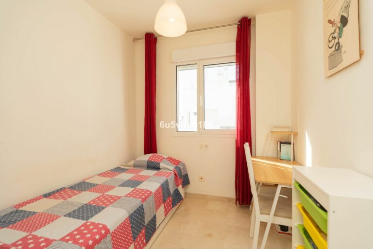 eb460c9aee11fc7e5cc4aea895bcdc36 - 10