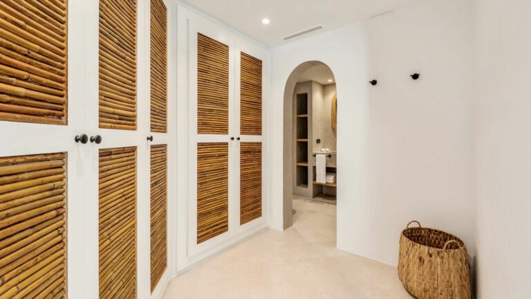 eba8cb36b91d213b08b1a3cd31d8793b - 10