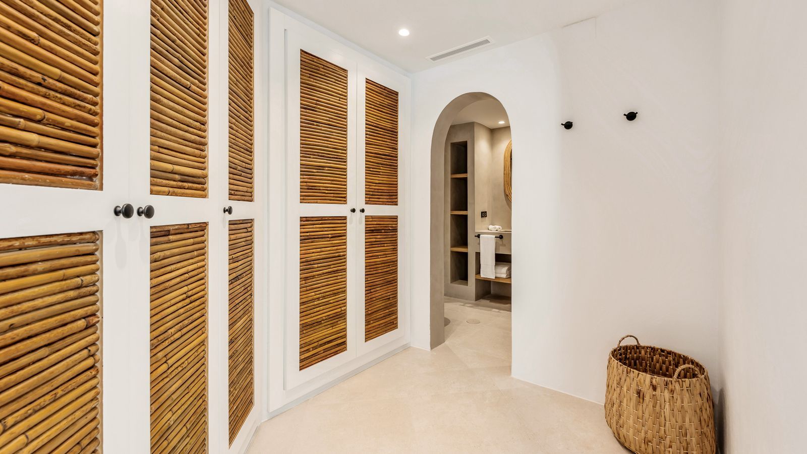 eba8cb36b91d213b08b1a3cd31d8793b - 10