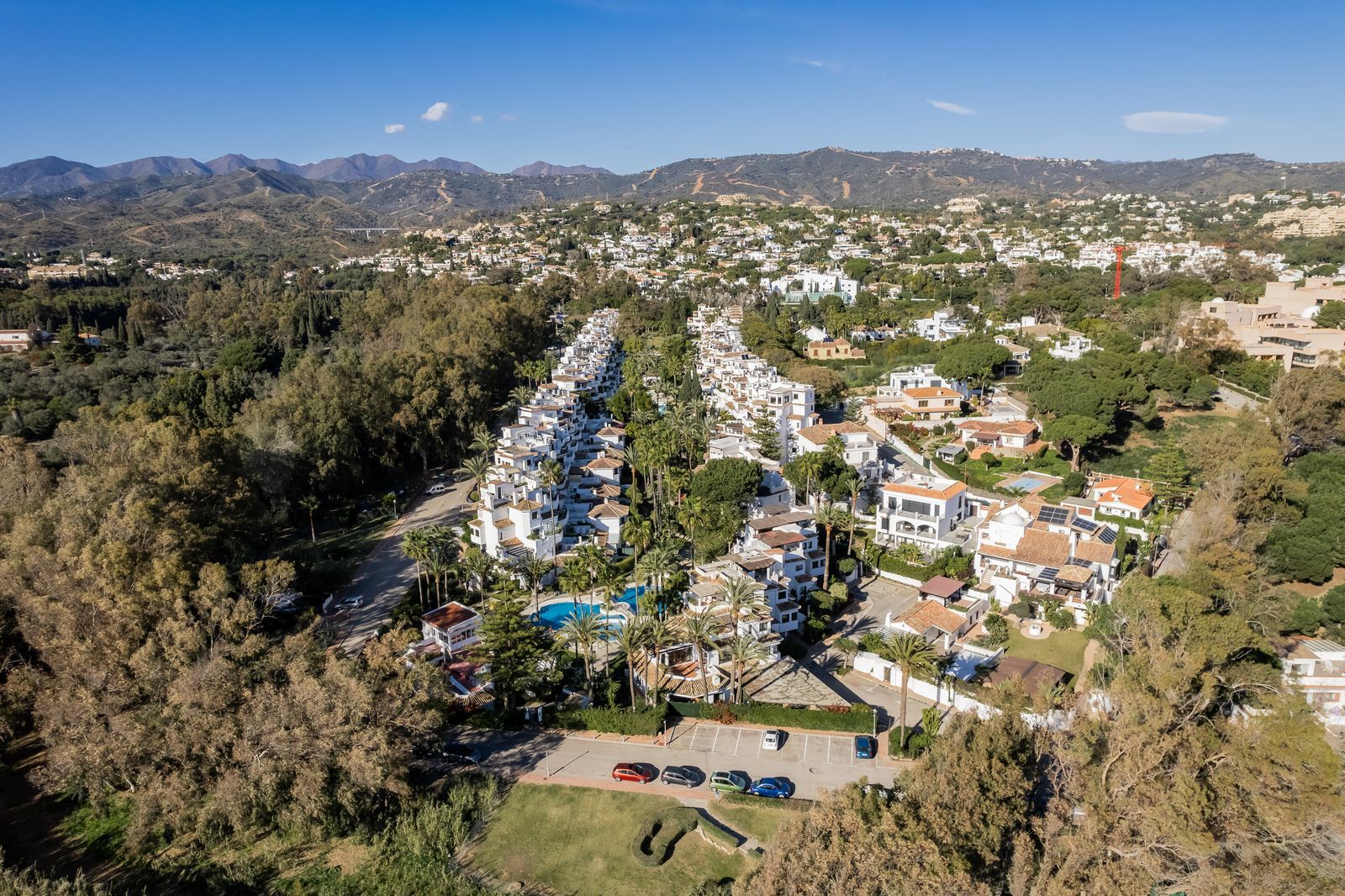 eba8cb36b91d213b08b1a3cd31d8793b - 16