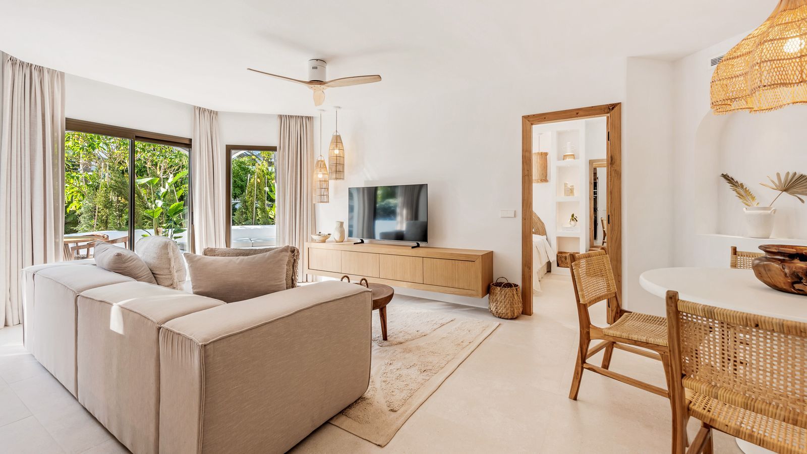 eba8cb36b91d213b08b1a3cd31d8793b - 4