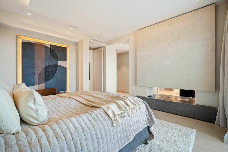 ebaaa2bf8d4f586af712f57a8ae4ded7 - 16