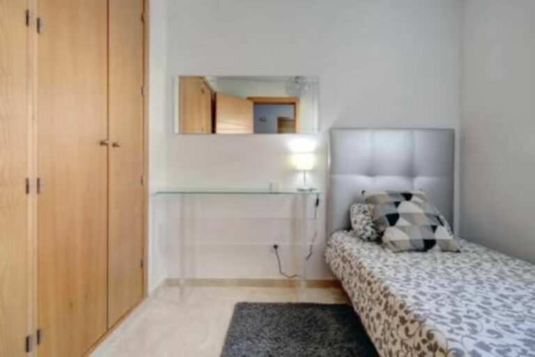 ebc837cb643b0d33af6e691b7f20ee8f - 10