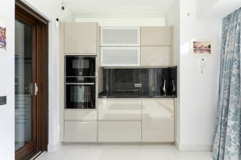 ebf979f6f5a1f87d574bc898fd84192a - 7