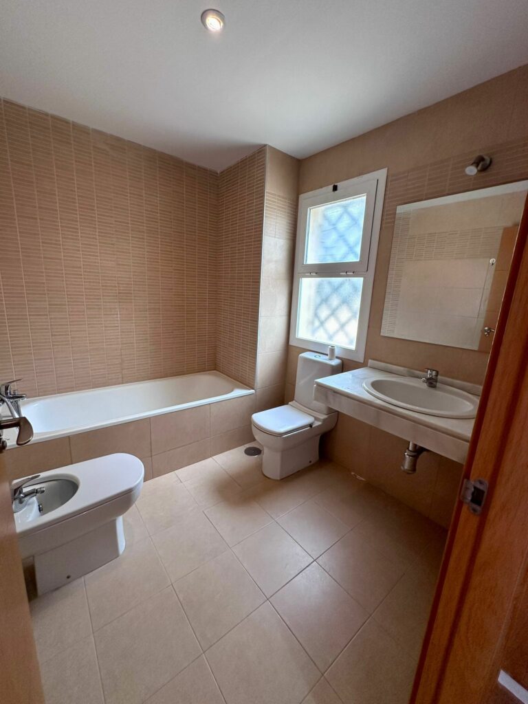 ec27932dd77e7d04bece0dfaba8bd1c6 - 11