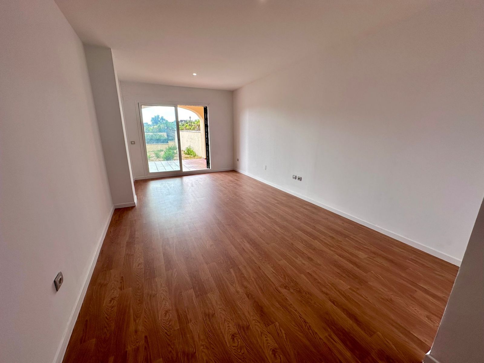 ec27932dd77e7d04bece0dfaba8bd1c6 - 15