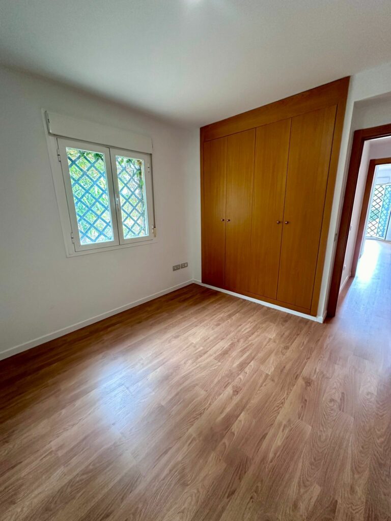 ec27932dd77e7d04bece0dfaba8bd1c6 - 6