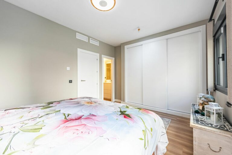 eccf4b3af1ccf3ef06dcc463d5f61eca - 13