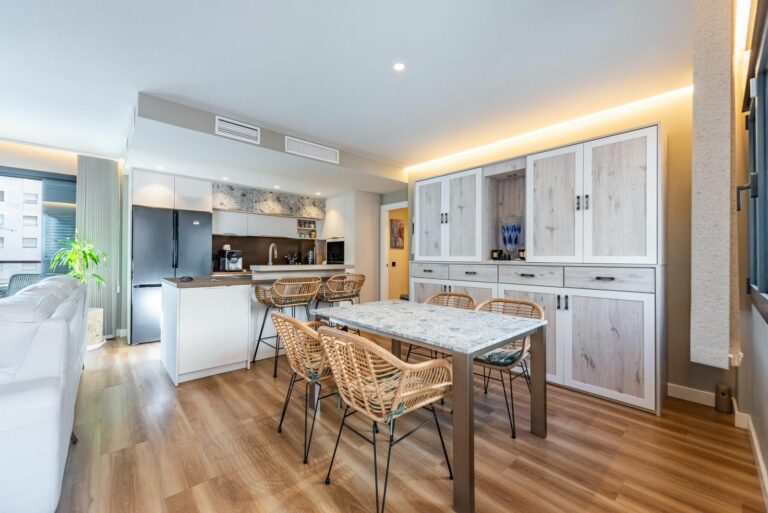 eccf4b3af1ccf3ef06dcc463d5f61eca - 6