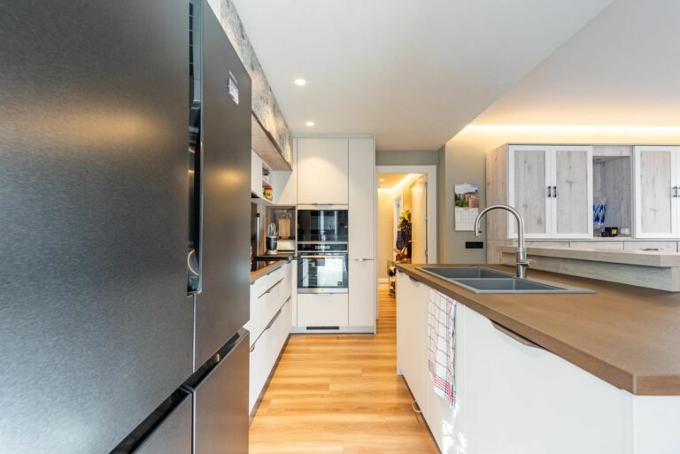 eccf4b3af1ccf3ef06dcc463d5f61eca - 9