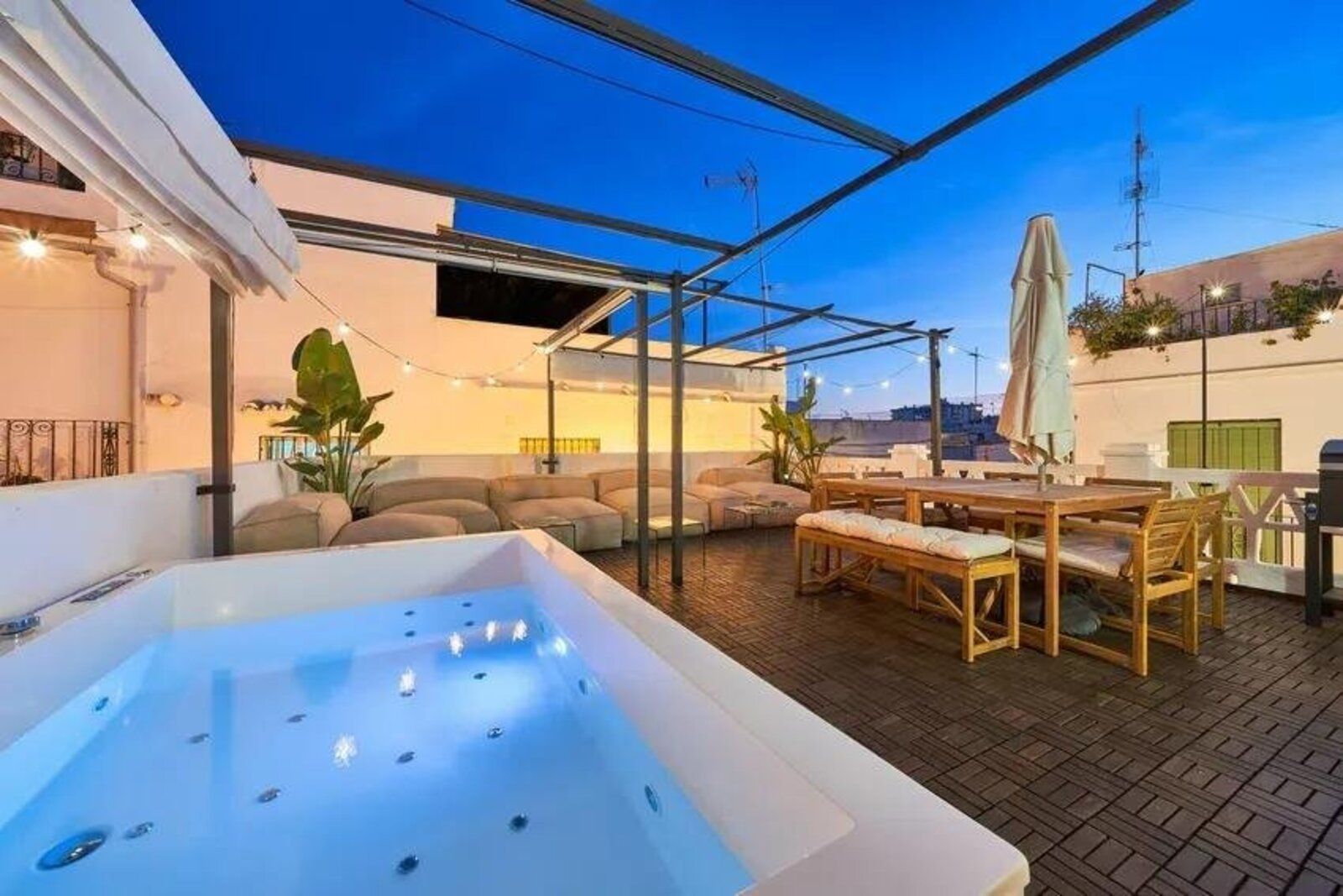 ed2764dd803f17d2d689dc98fd8bafdf - 1