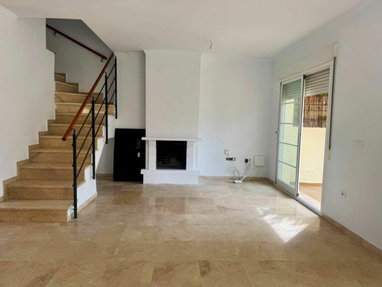 ed739c175384b64c04d12b72a2508c17 - 12