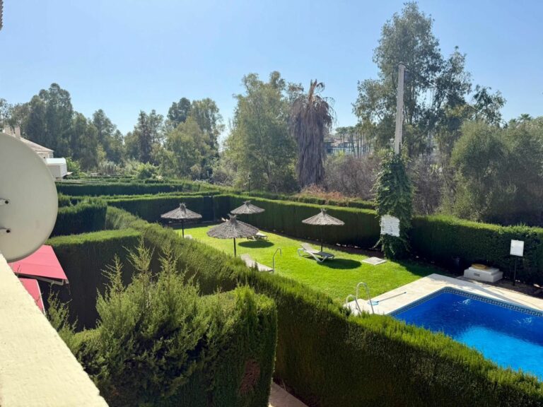 ed739c175384b64c04d12b72a2508c17 - 9