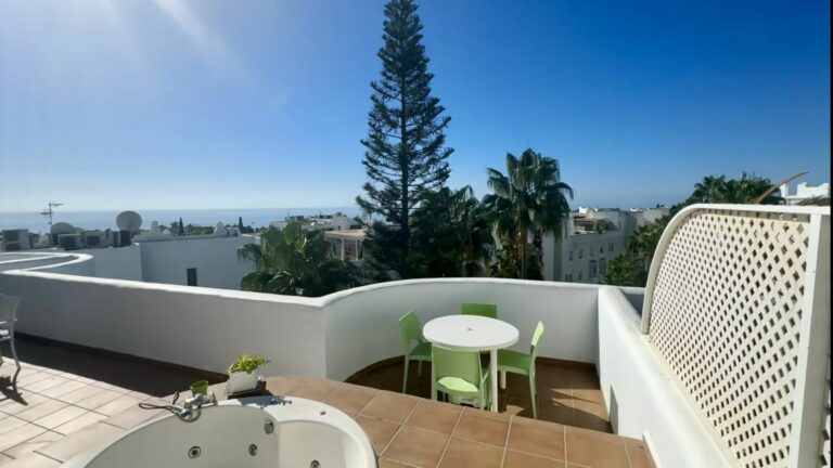 ed7ec5e9aede07cb13b2addae0a85148 - 14