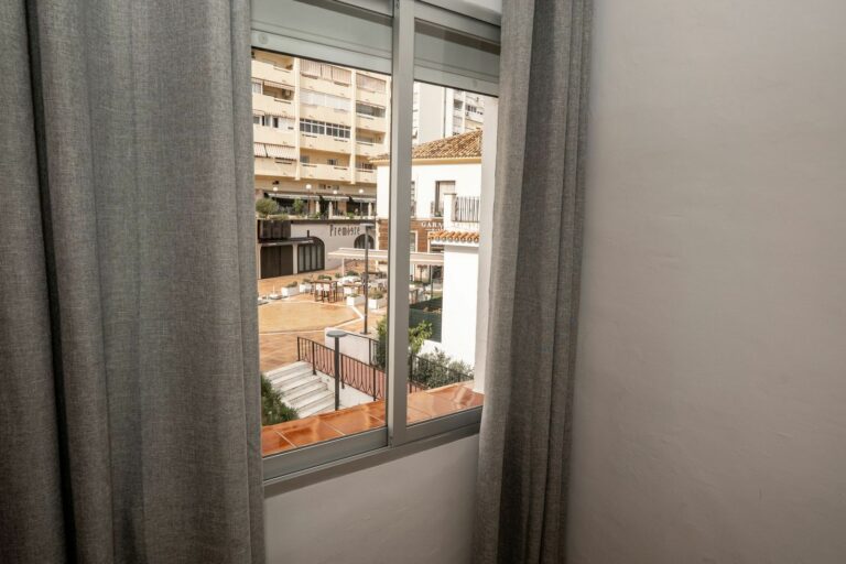 ef458cd386e9f288ff5c0743625634e2 - 10