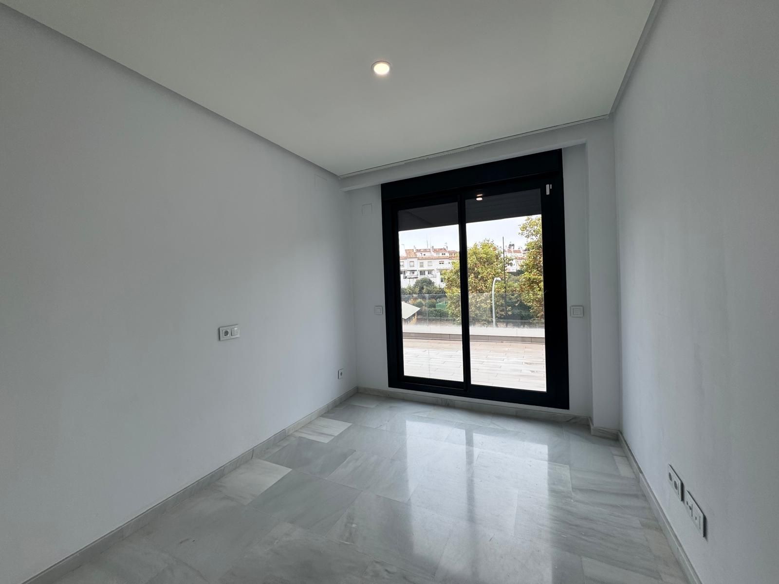 f073998cd33be223773558e281ad89cf - 14