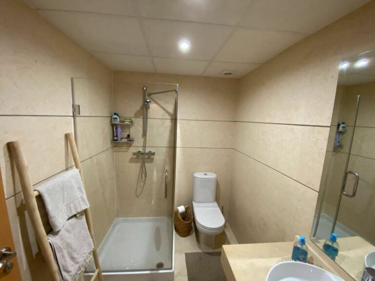 f15e270f794a44e2f96b957063c31ca2 - 10