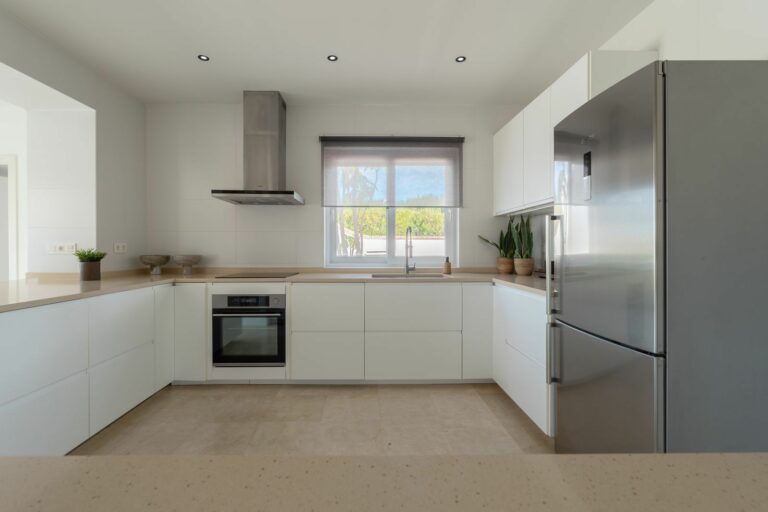 f19fe02e998ad256197fe69e803d202f - 12