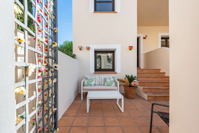 f1ba562ac071fdfcabd5e751407e9709 - 12