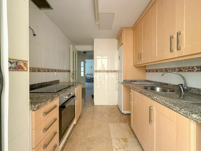 f1e7c14918503be8b437e0321c22df49 - 9