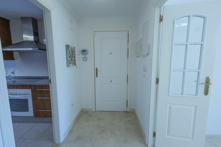 f2ed214f18346620560a5074709a4ec3 - 12