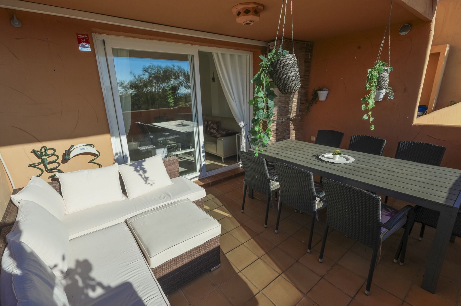 f2ed214f18346620560a5074709a4ec3 - 13