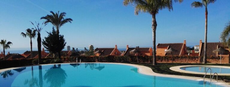 f2ed214f18346620560a5074709a4ec3 - 4