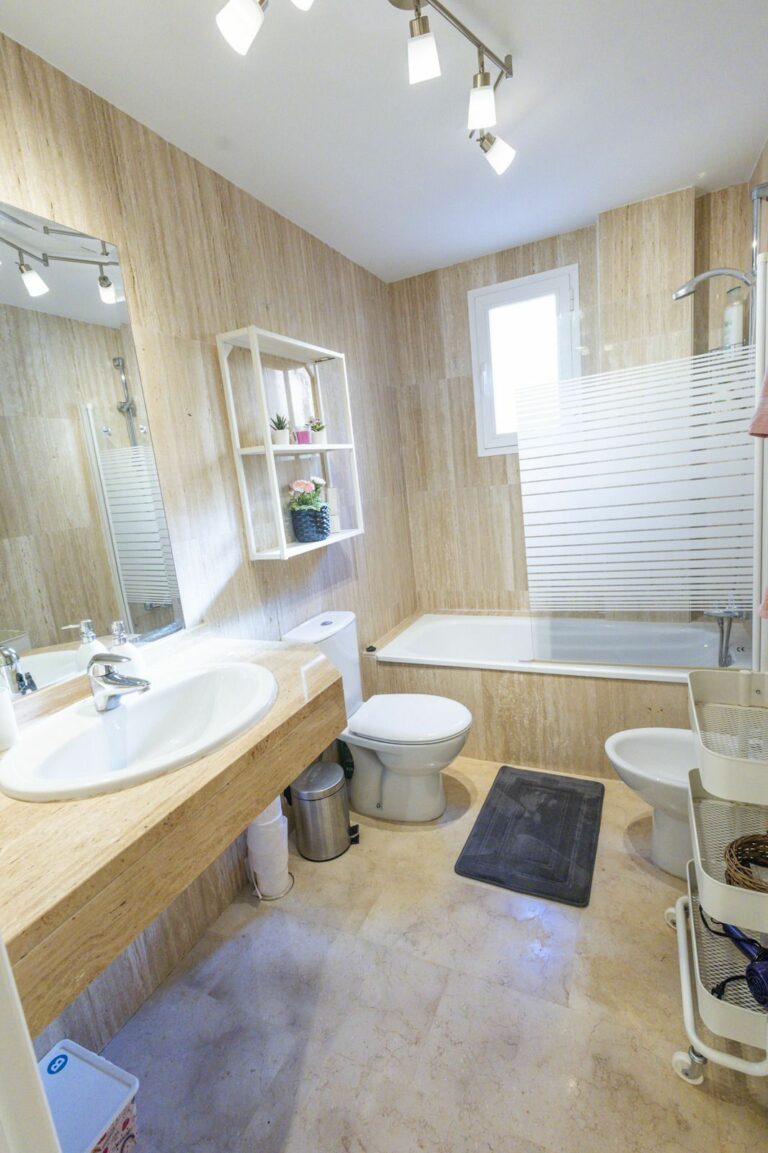 f2ed214f18346620560a5074709a4ec3 - 8