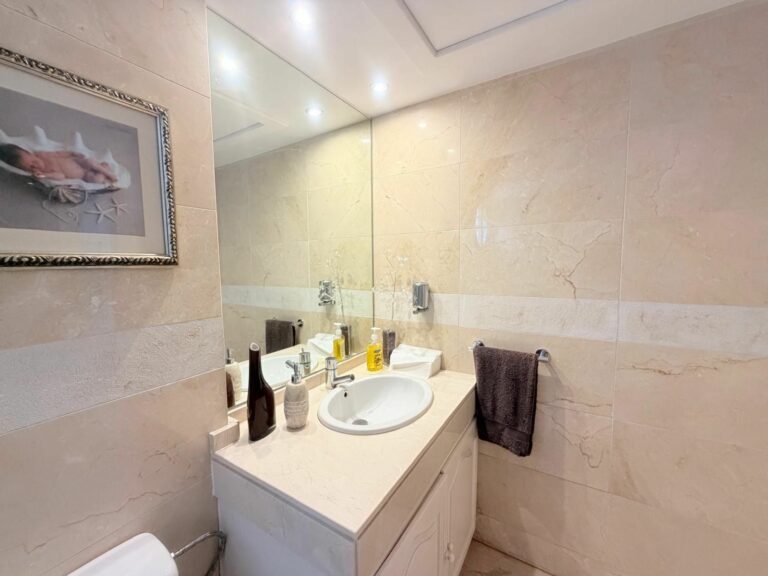 f4eb47103c5659217598dfe252373fc6 - 12