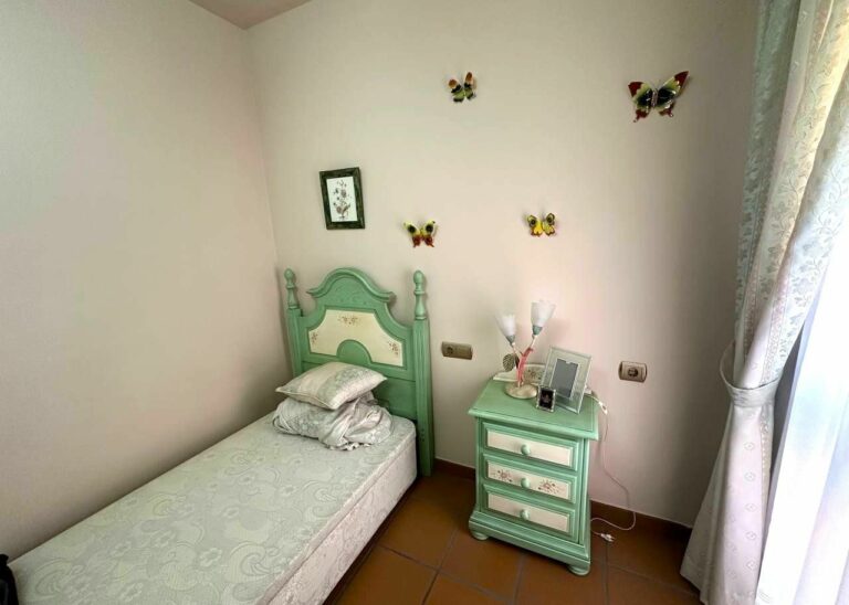 f54fcff671e0a2e282fbf859f108a92e - 10